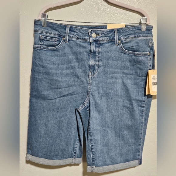 NYDJ Breilla Roll Cuff Shorts - Picture 3 of 11